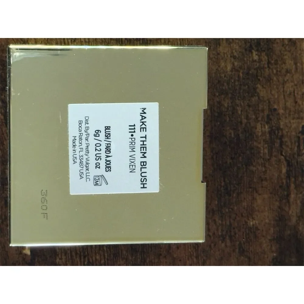 Pretty Vulgar Make Them‎ Blush 111 Prim Vixen Radiant Powder Blush